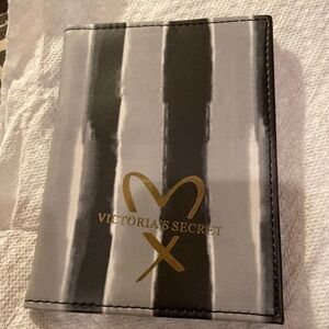 Passport Cover Black/Grey striped Pattern